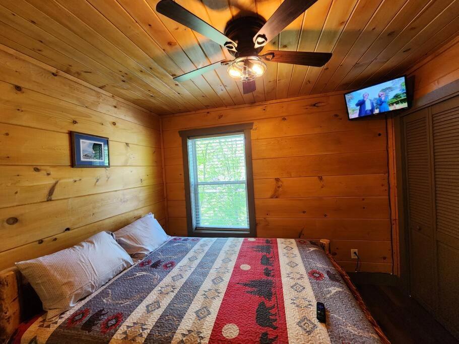 Dancing Bear Cabin- Relax & Enjoy! Sevierville Exterior foto