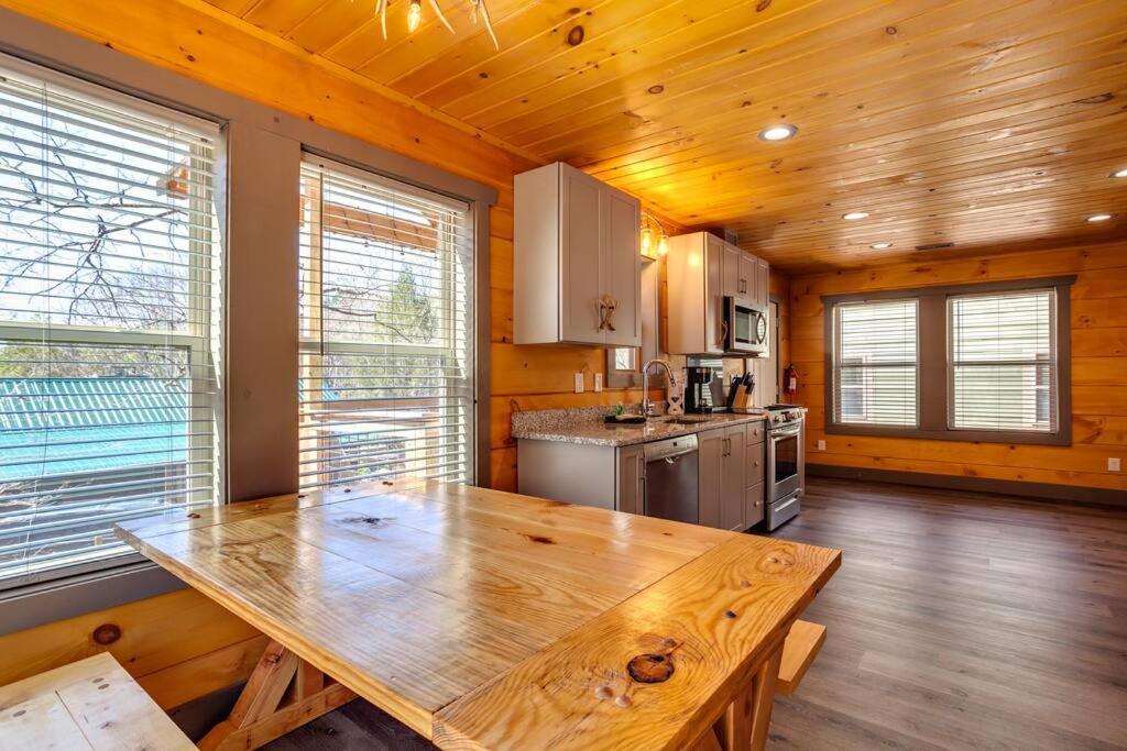 Dancing Bear Cabin- Relax & Enjoy! Sevierville Exterior foto